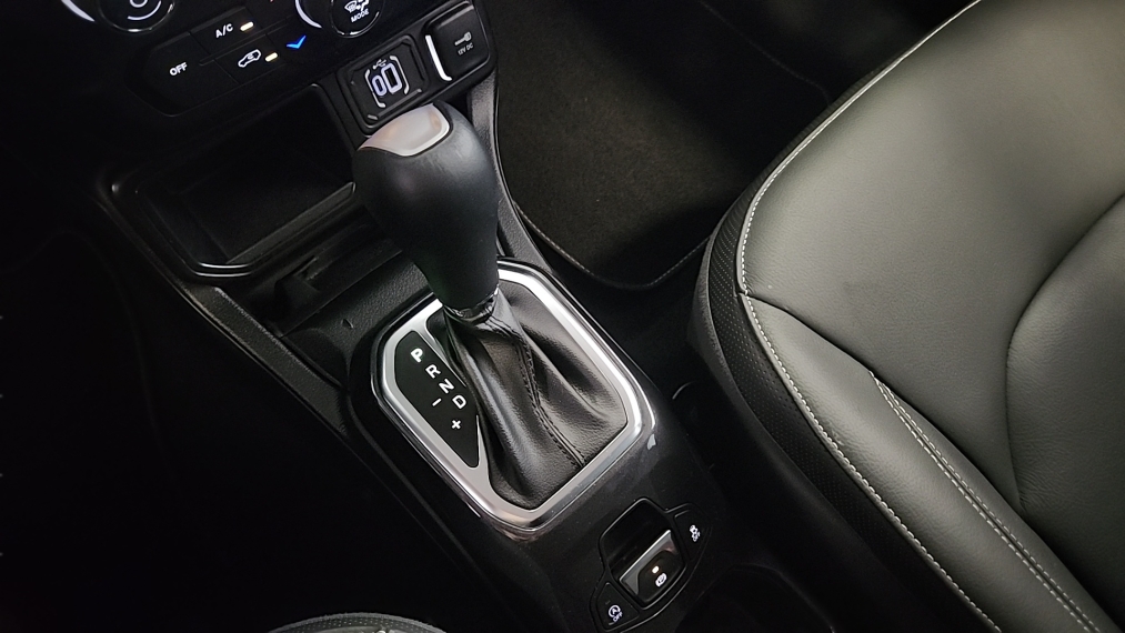 Jeep-RENEGADE-1.3 T270 TURBO FLEX LONGITUDE AT6