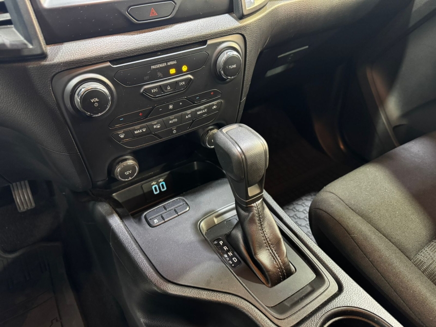 Ford-RANGER-2.2 XLS 4X2 CD 16V DIESEL 4P AUTOMÁTICO