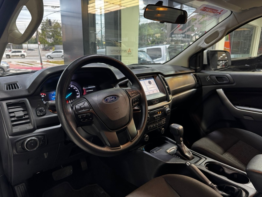 Ford-RANGER-2.2 XLS 4X2 CD 16V DIESEL 4P AUTOMÁTICO