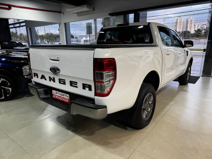 Ford-RANGER-2.2 XLS 4X2 CD 16V DIESEL 4P AUTOMÁTICO