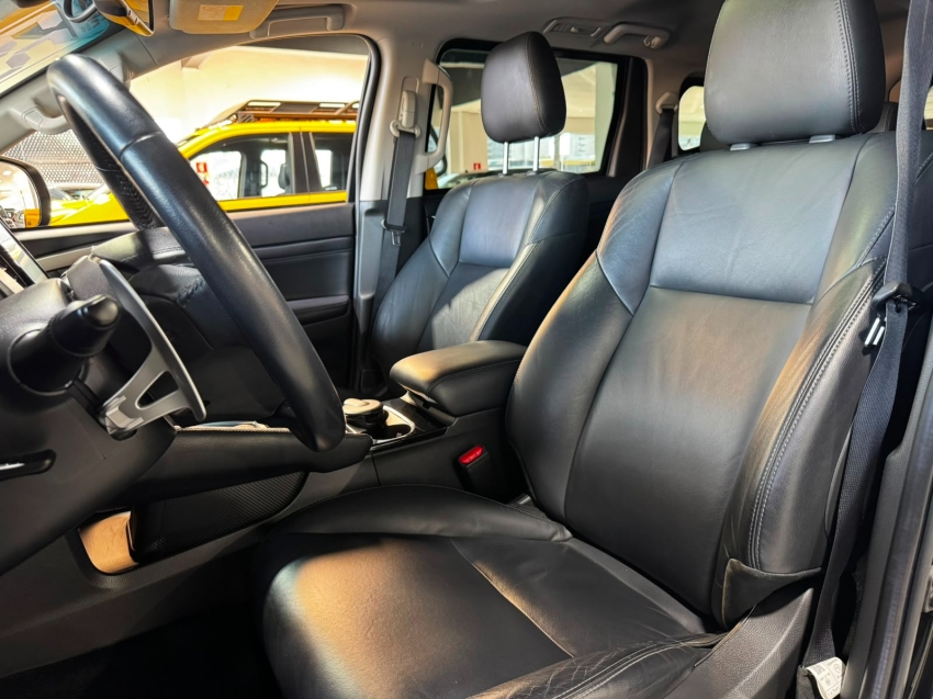 Mitsubishi-PAJERO SPORT-2.4 16V MIVEC TURBO DIESEL HPE-S AWD AUTOMÁTICO