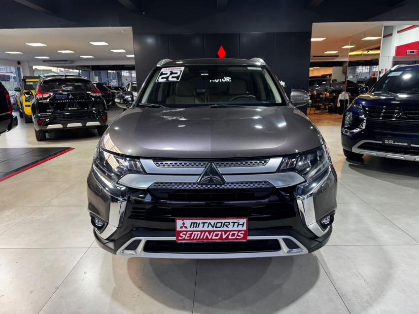3.0 MIVEC V6 GASOLINA HPE-S AWD AUTOMÁTICO