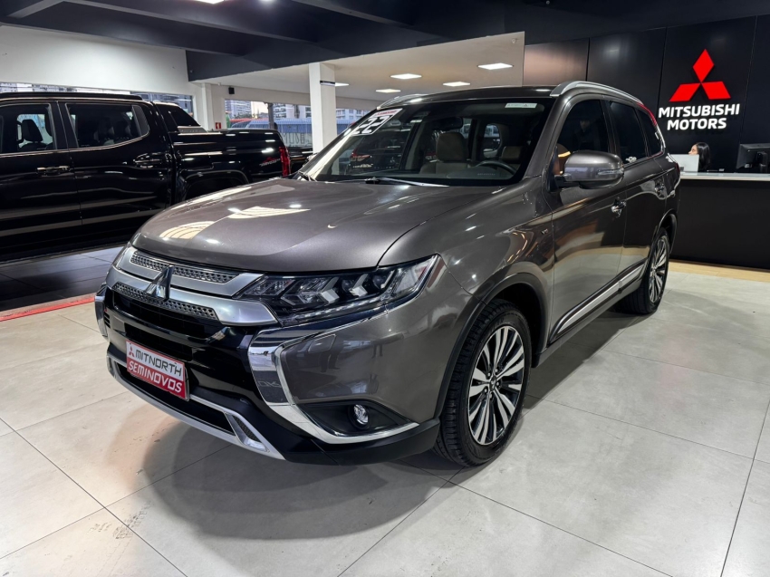 Mitsubishi-OUTLANDER-3.0 MIVEC V6 GASOLINA HPE-S AWD AUTOMÁTICO