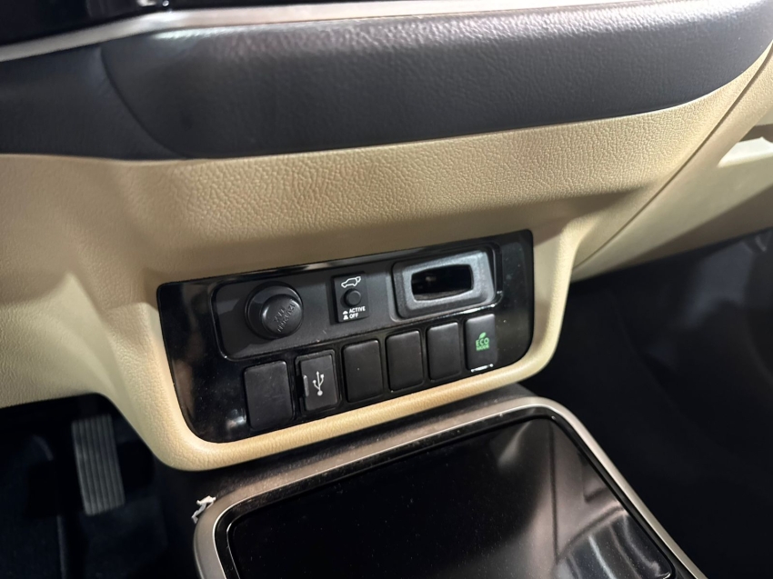 Mitsubishi-OUTLANDER-3.0 MIVEC V6 GASOLINA HPE-S AWD AUTOMÁTICO