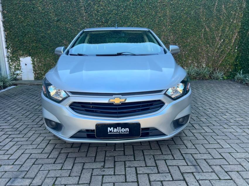 GM - Chevrolet-ONIX-1.0 MPFI LT 8V FLEX 4P MANUAL