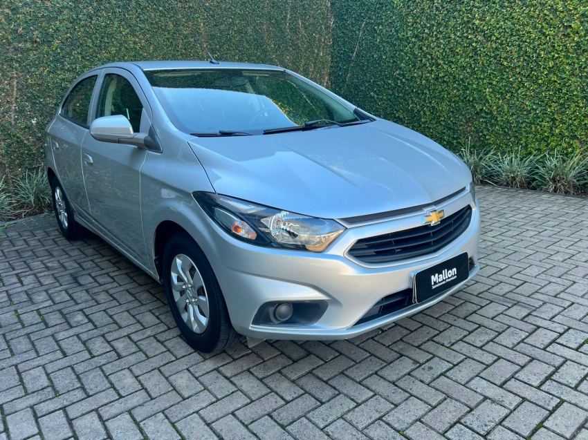 GM - Chevrolet-ONIX-1.0 MPFI LT 8V FLEX 4P MANUAL