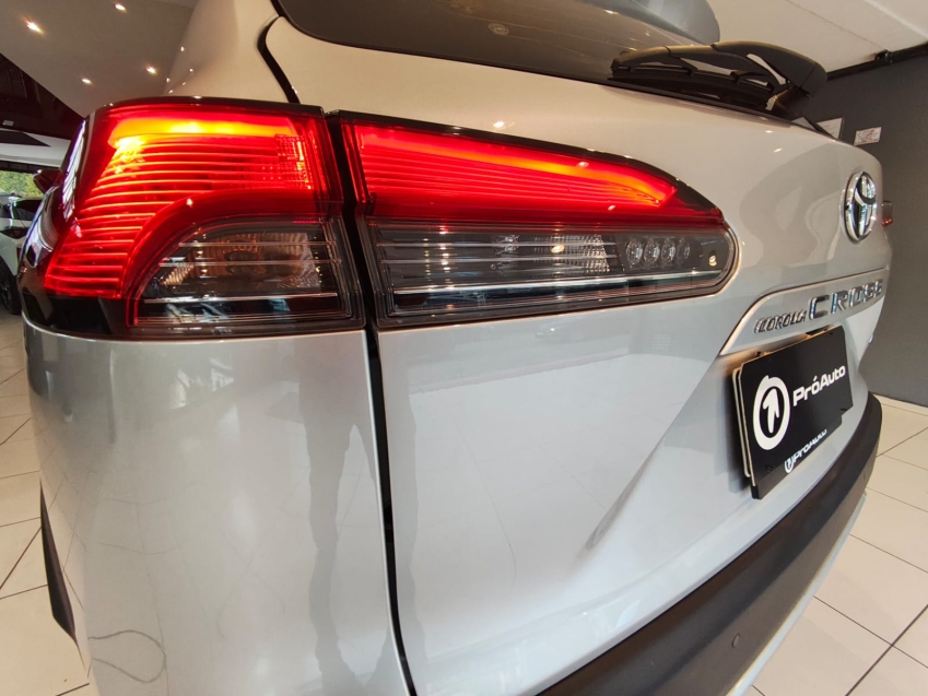 Toyota-COROLLA CROSS-1.8 VVT-I HYBRID FLEX XRX CVT