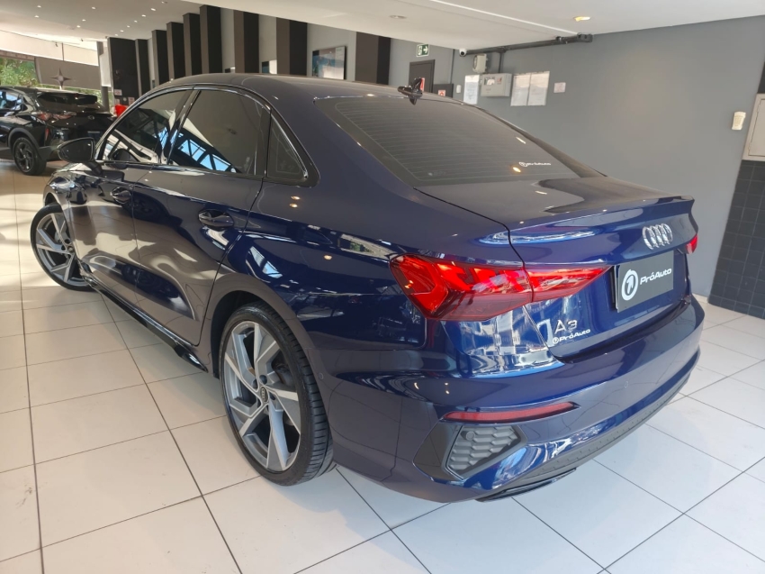 Audi-A3-2.0 40 TFSI MHEV SEDAN PERFORMANCE BLACK S-TRONIC