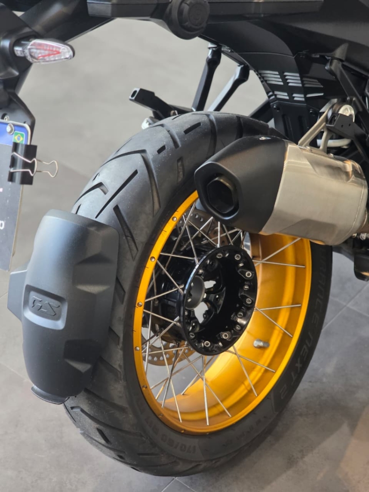 BMW Motorrad-R 1300 GS-TRIPLE BLACK