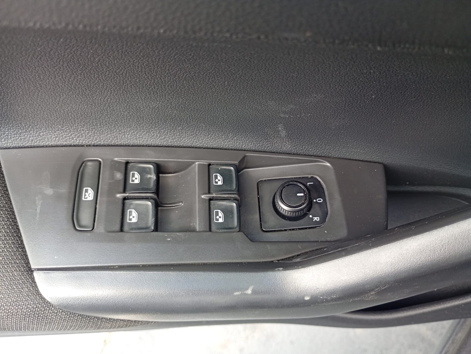 Volkswagen-VIRTUS-VIRTUS 1.6 MSI Flex 16V 4p Aut.