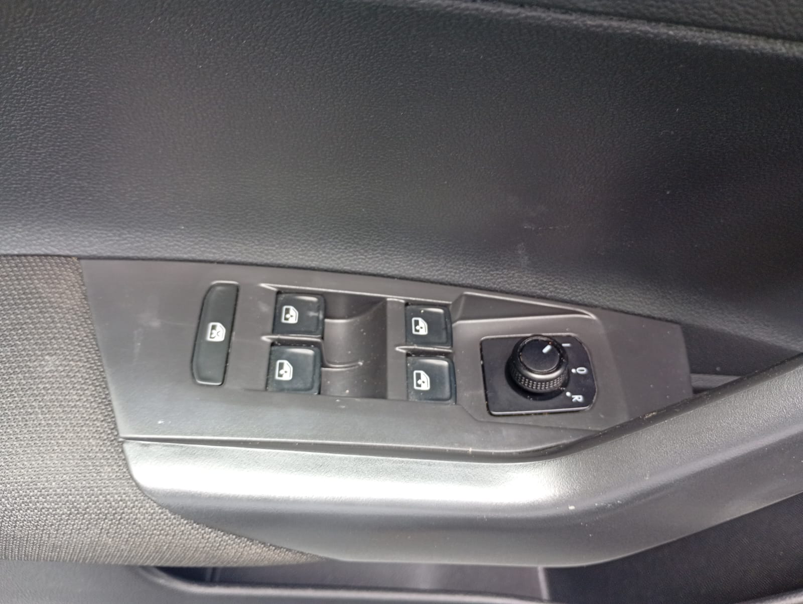 Volkswagen-VIRTUS-VIRTUS 1.6 MSI Flex 16V 4p Aut.