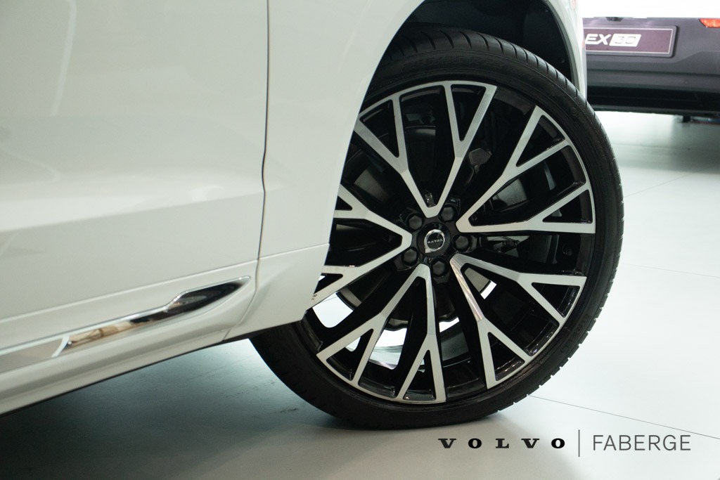 Volvo-XC 60-XC 60 T-8 Plus 2.0 AWD (Híbrido)