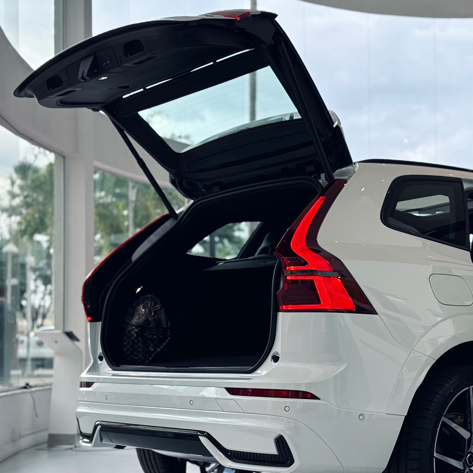 Volvo-XC 60-XC 60 T-8 POLESTAR 2.0 (Híbrido)