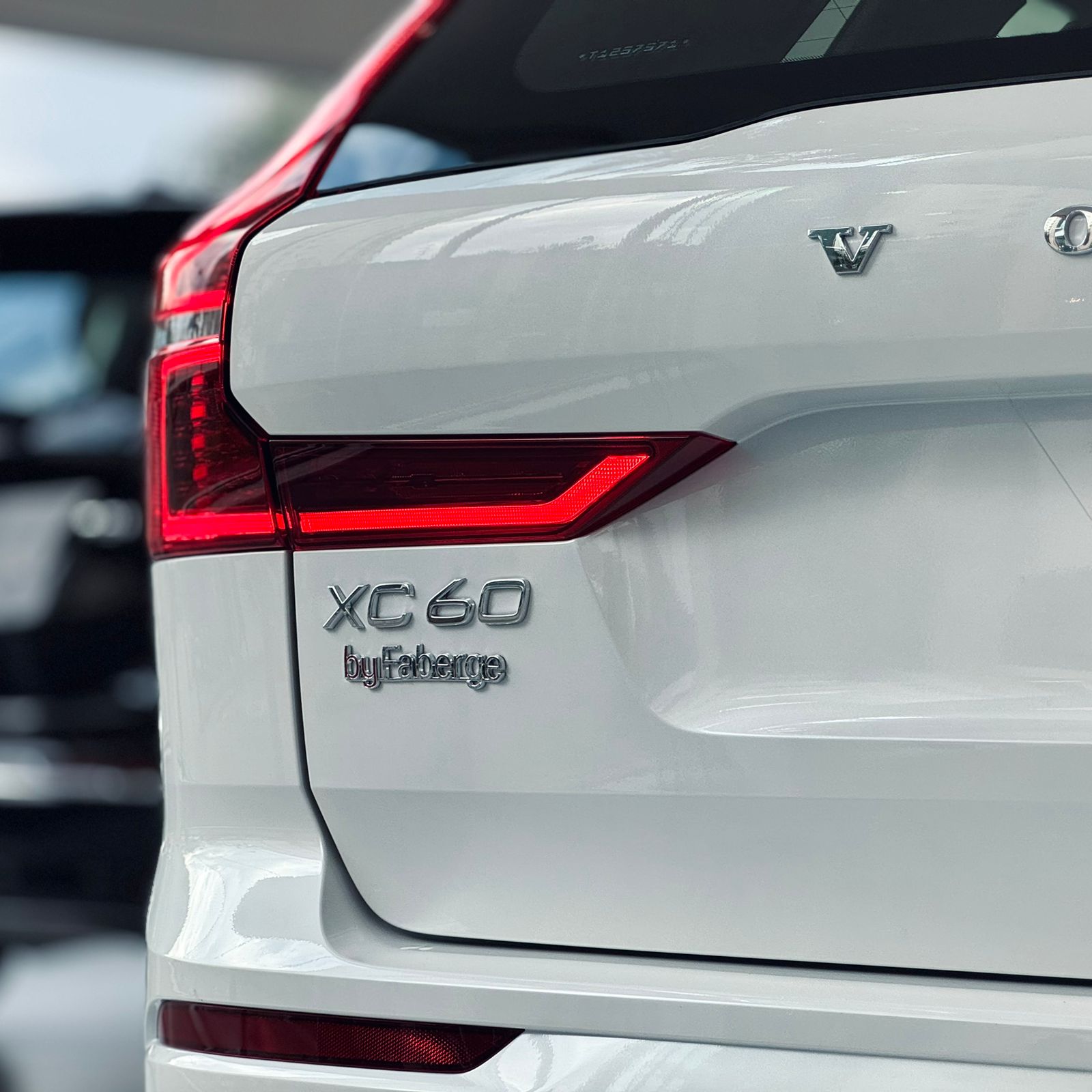 Volvo-XC 60-XC 60 T-8 POLESTAR 2.0 (Híbrido)