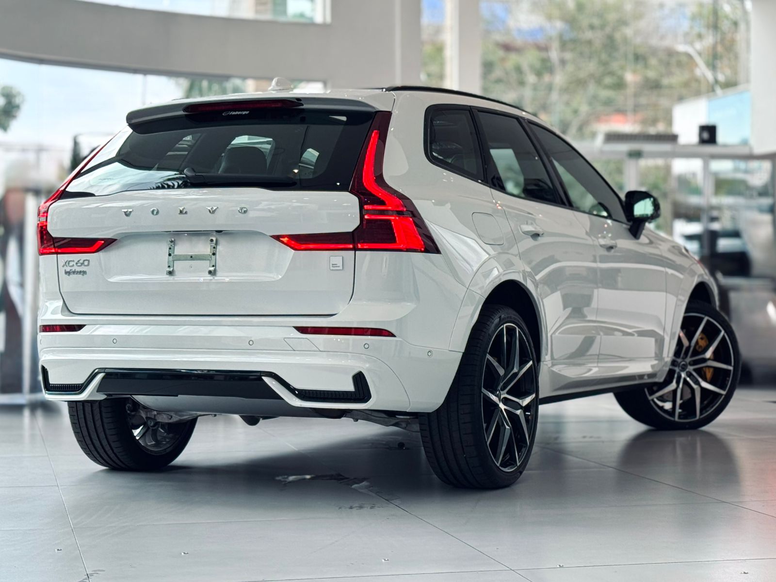 Volvo-XC 60-XC 60 T-8 POLESTAR 2.0 (Híbrido)