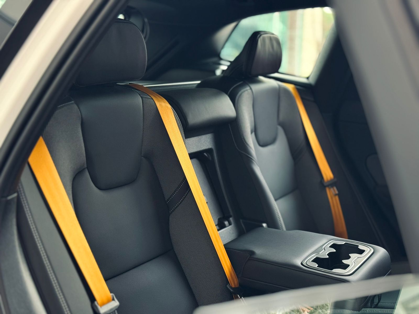 Volvo-XC 60-XC 60 T-8 POLESTAR 2.0 (Híbrido)