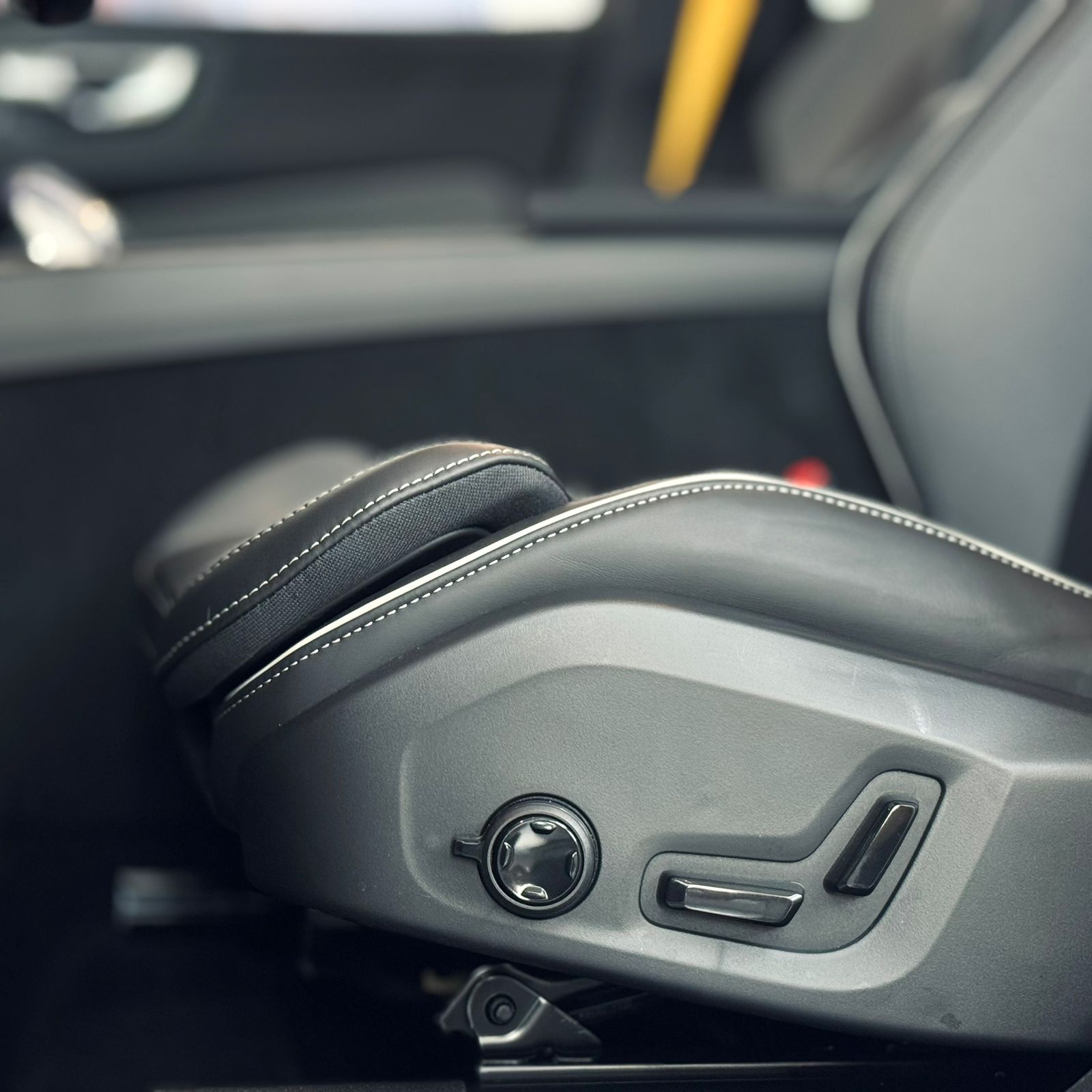 Volvo-XC 60-XC 60 T-8 POLESTAR 2.0 (Híbrido)