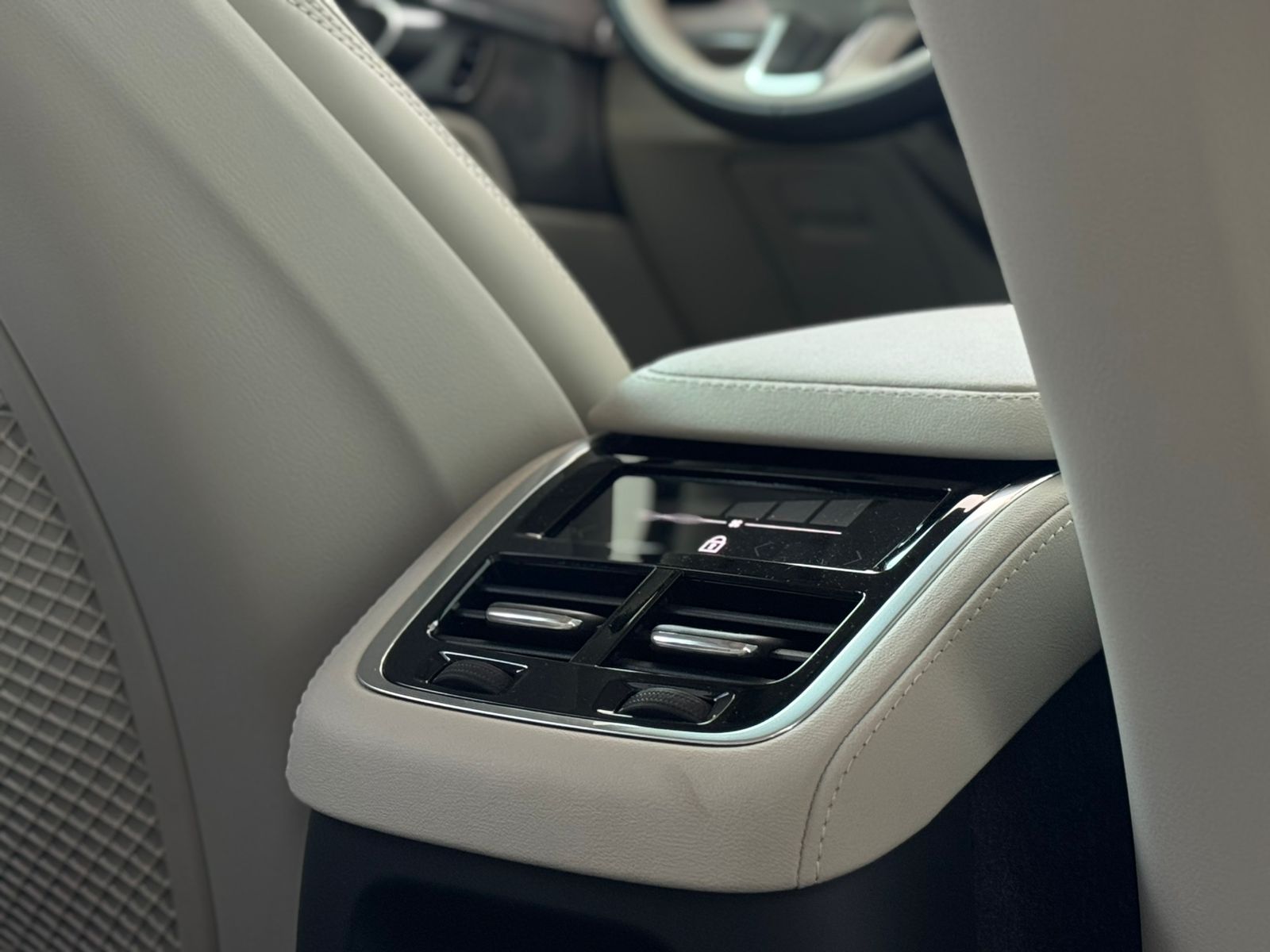 Volvo-XC 90-XC 90 T-8 Ultra Dark 2.0 AWD (Híbrido)