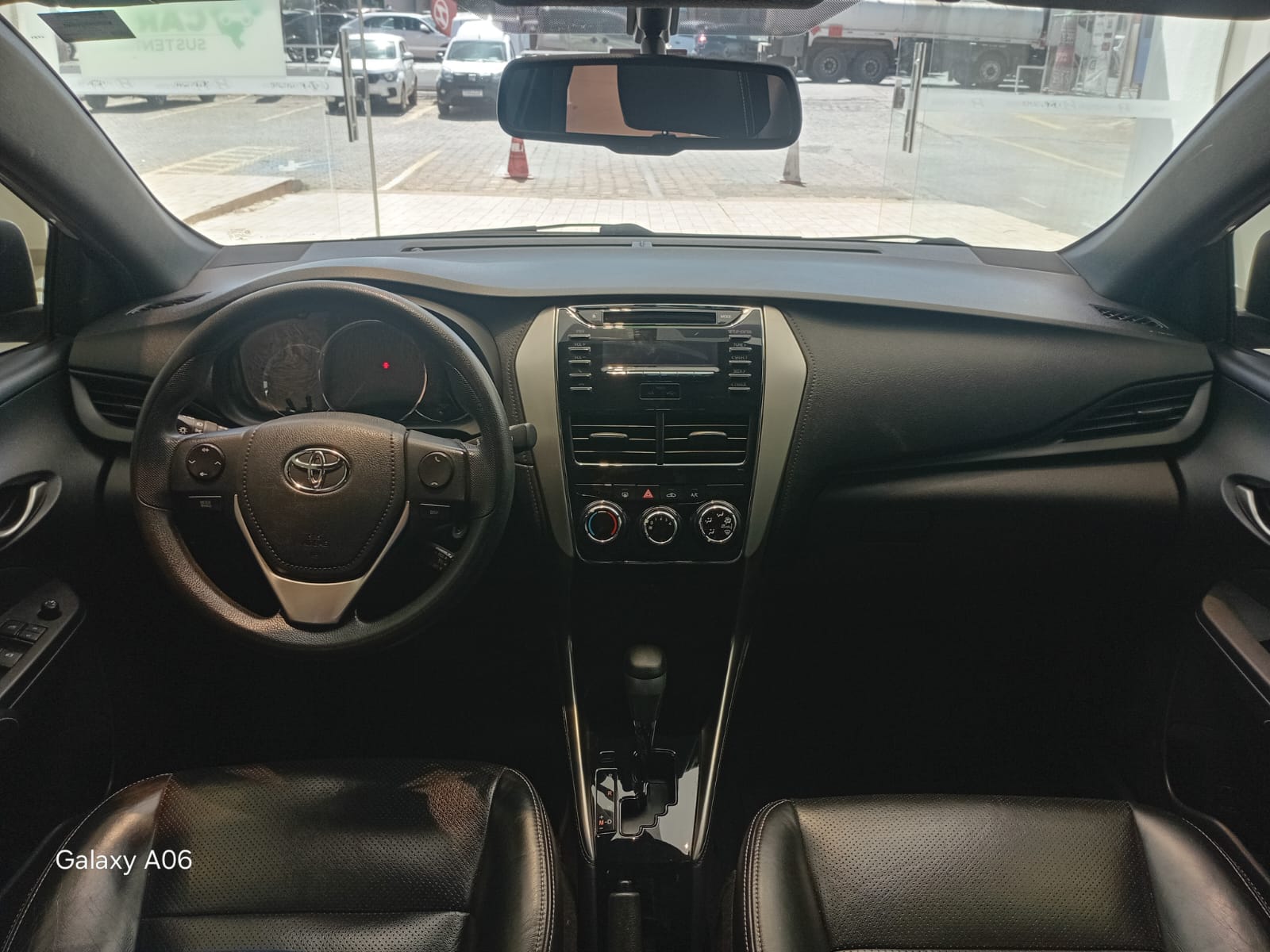 Toyota-YARIS-YARIS XL 1.3 Flex 16V 5p Aut.