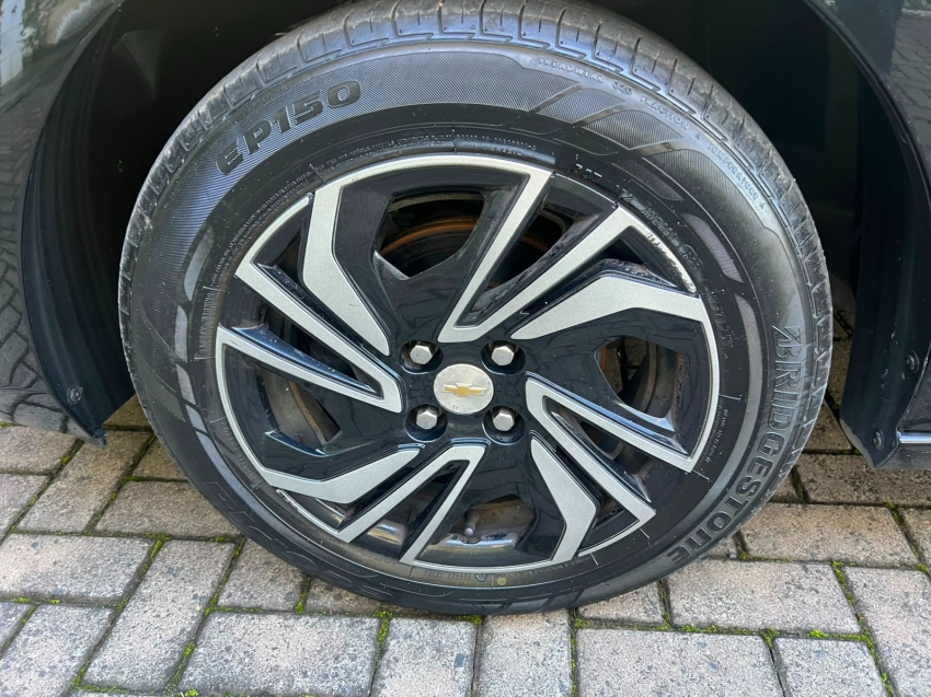 GM - Chevrolet-ONIX-1.0 TURBO FLEX LT MANUAL