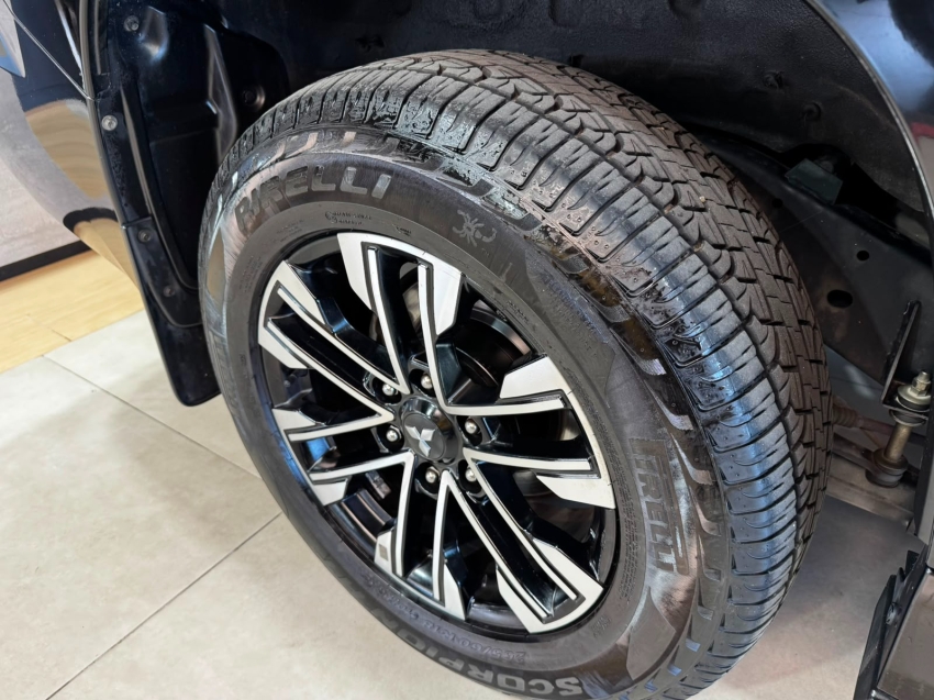 Mitsubishi-PAJERO SPORT-2.4 16V MIVEC TURBO DIESEL HPE-S AWD AUTOMÁTICO