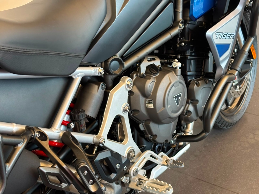 TRIUMPH-Tiger-1200 GT EXPLORER