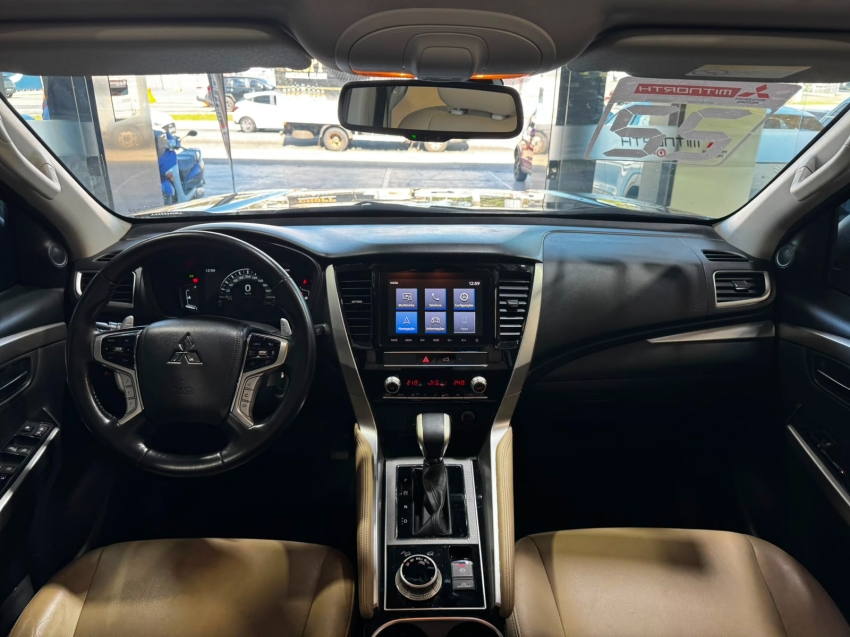 Mitsubishi-PAJERO SPORT-2.4 16V MIVEC TURBO DIESEL HPE-S AWD AUTOMÁTICO