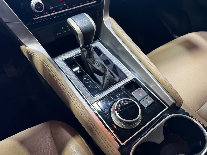Mitsubishi-PAJERO SPORT-2.4 16V MIVEC TURBO DIESEL HPE-S AWD AUTOMÁTICO