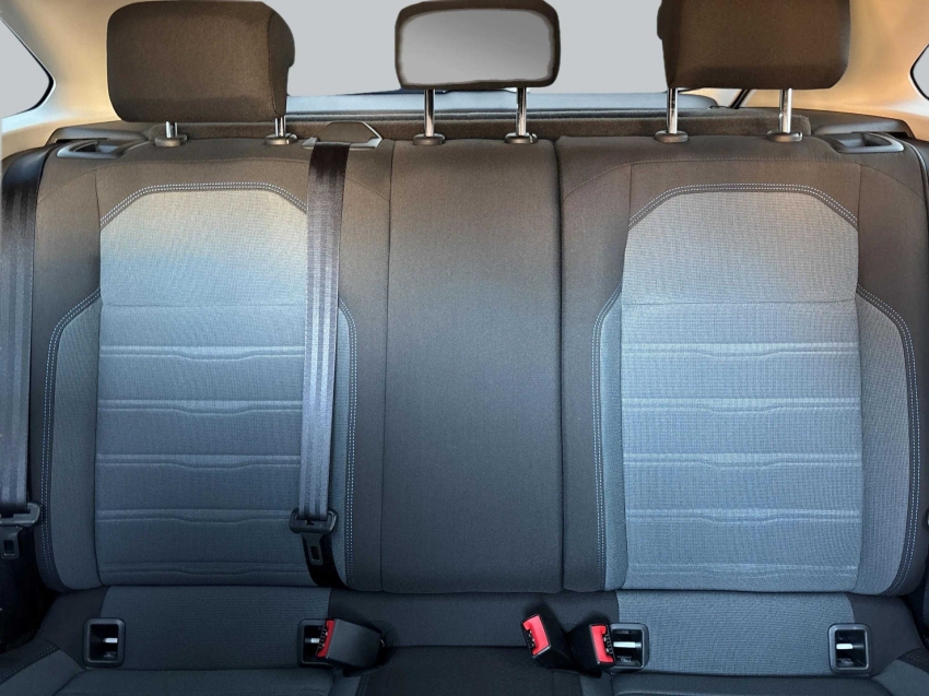 Volkswagen-NIVUS-1.0 200 TSI TOTAL FLEX COMFORTLINE AUTOMÁTICO