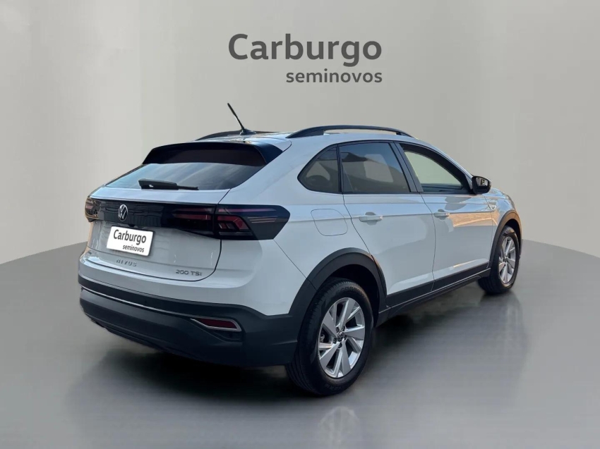 Volkswagen-NIVUS-1.0 200 TSI TOTAL FLEX COMFORTLINE AUTOMÁTICO