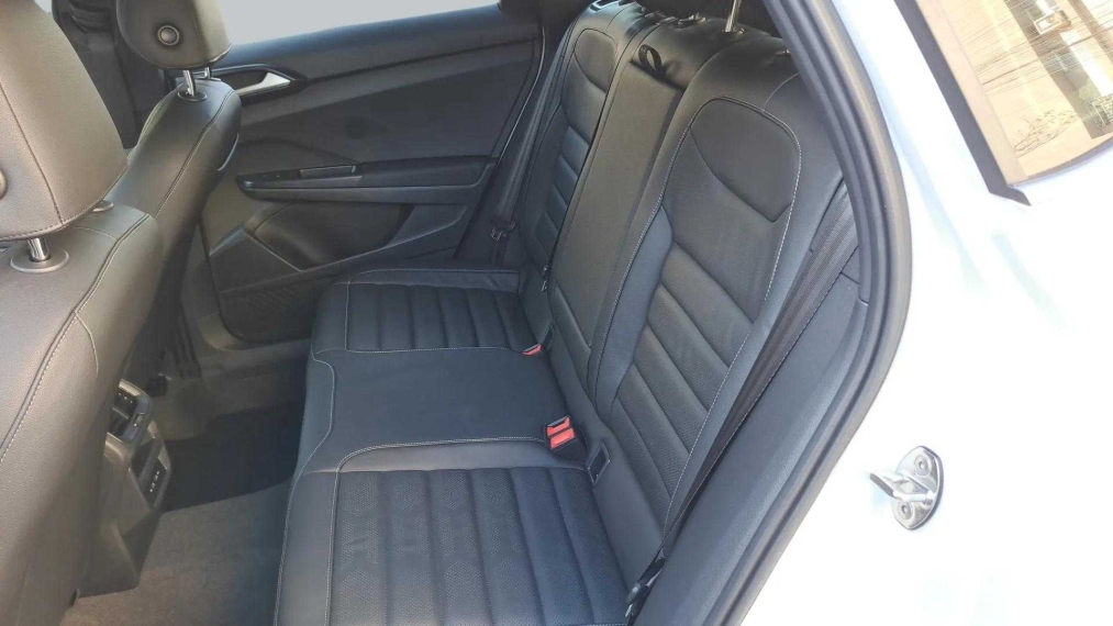 Volkswagen-TAOS-1.4 250 TSI TOTAL FLEX HIGHLINE AUTOMÁTICO