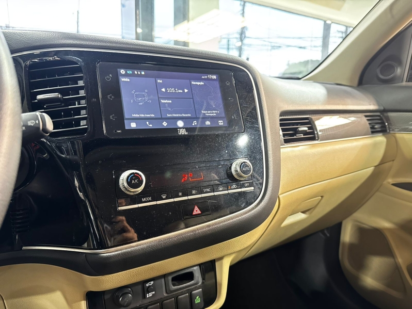 Mitsubishi-OUTLANDER-3.0 MIVEC V6 GASOLINA HPE-S AWD AUTOMÁTICO
