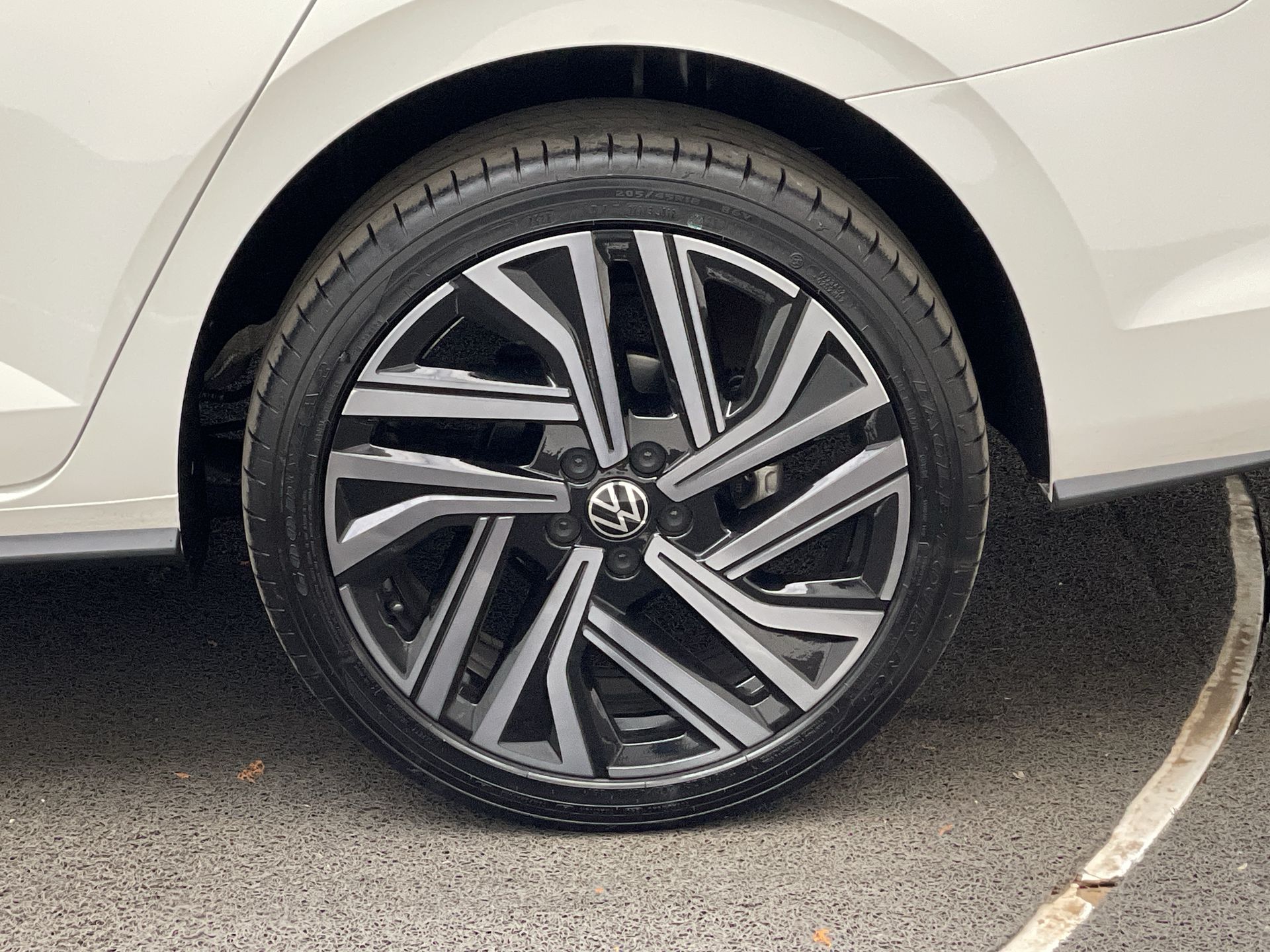 VIRTUS Exclusive 250TSI 1.4 Flex 16V Aut