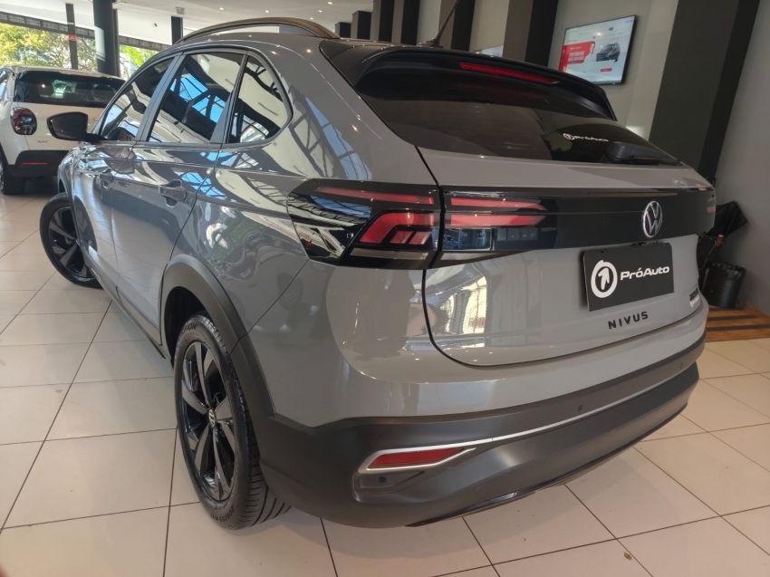 Volkswagen-NIVUS-1.0 200 TSI TOTAL FLEX HIGHLINE AUTOMÁTICO
