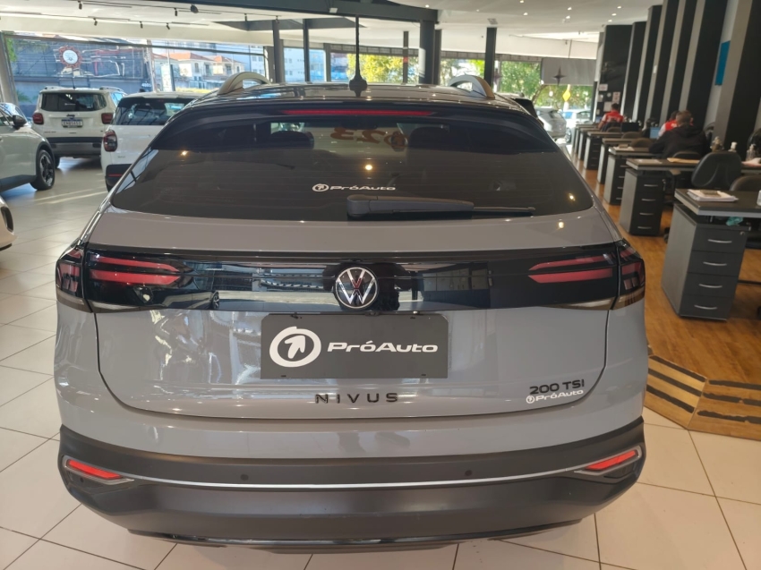 Volkswagen-NIVUS-1.0 200 TSI TOTAL FLEX HIGHLINE AUTOMÁTICO