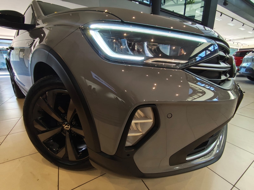 Volkswagen-NIVUS-1.0 200 TSI TOTAL FLEX HIGHLINE AUTOMÁTICO