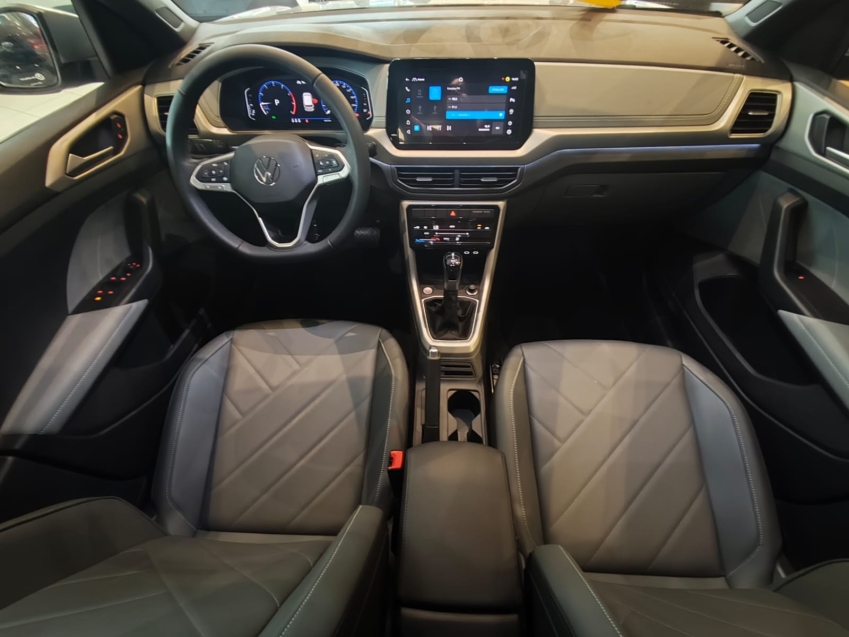 Volkswagen-T-CROSS-1.0 200 TSI TOTAL FLEX COMFORTLINE AUTOMÁTICO