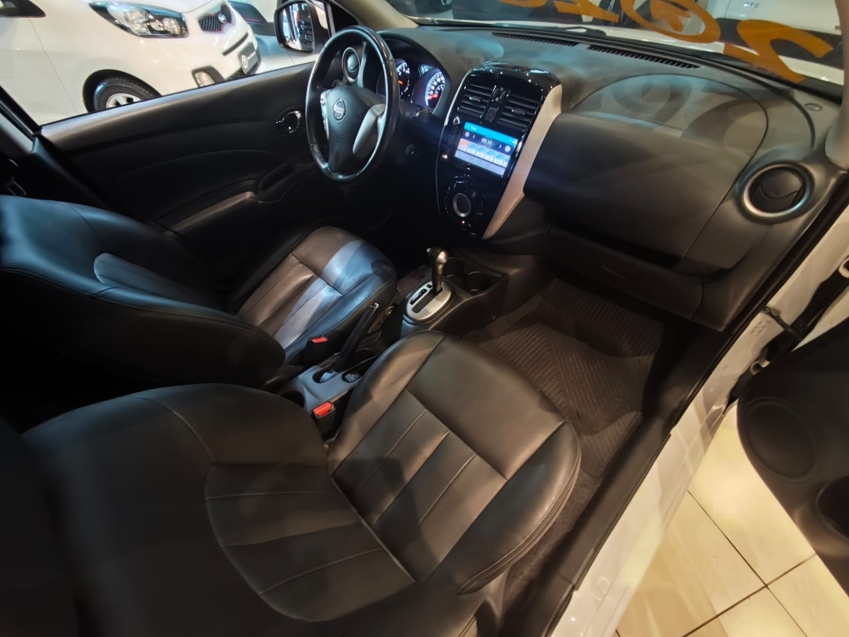 Nissan-VERSA-1.6 16V FLEXSTART SL 4P XTRONIC
