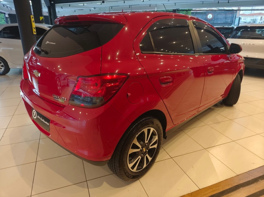 GM - Chevrolet-ONIX-1.4 MPFI LTZ 8V FLEX 4P MANUAL