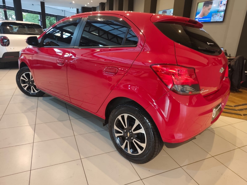 GM - Chevrolet-ONIX-1.4 MPFI LTZ 8V FLEX 4P MANUAL