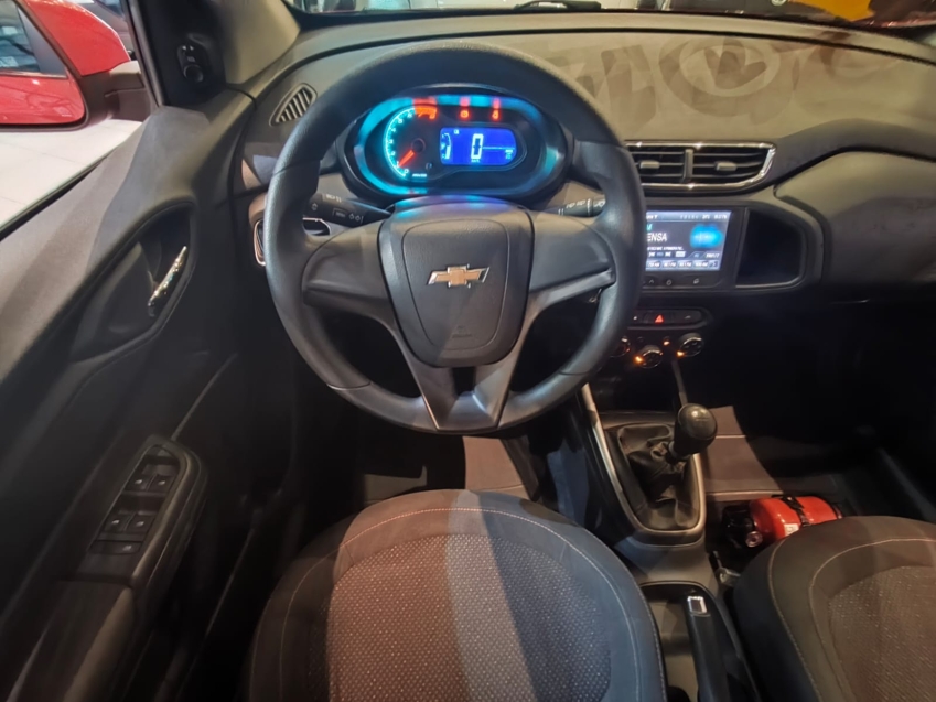 GM - Chevrolet-ONIX-1.4 MPFI LTZ 8V FLEX 4P MANUAL