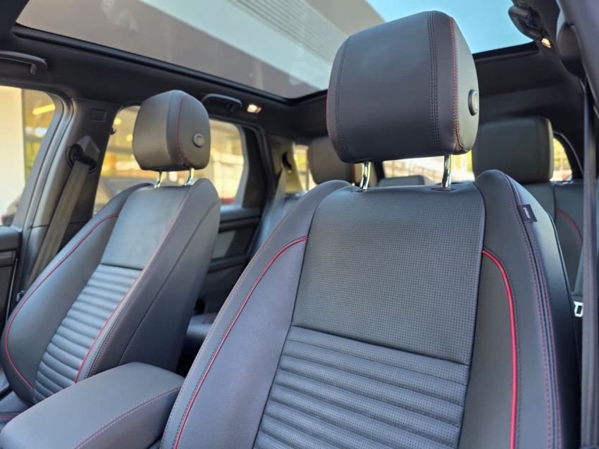 Land Rover-DISCOVERY SPORT-2.0 P250 TURBO FLEX R-DYNAMIC SE AUTOMÁTICO