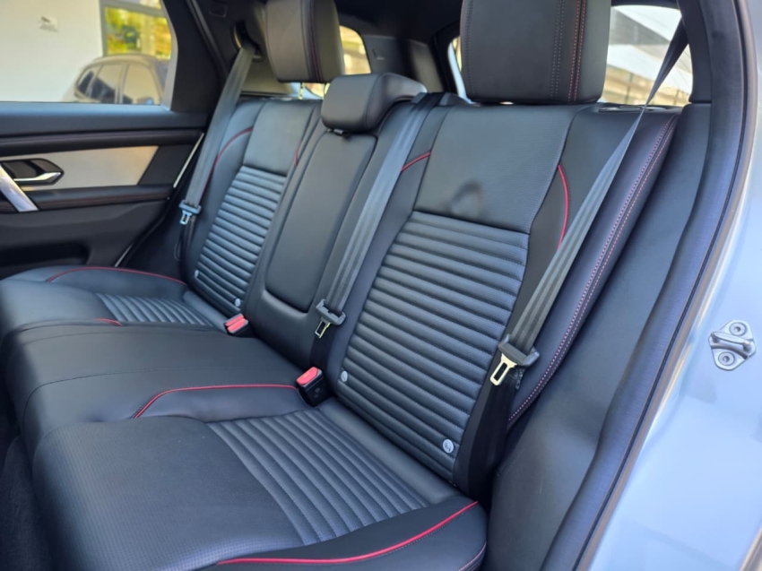 Land Rover-DISCOVERY SPORT-2.0 P250 TURBO FLEX R-DYNAMIC SE AUTOMÁTICO