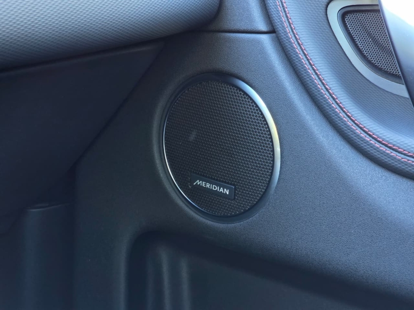 Land Rover-DISCOVERY SPORT-2.0 P250 TURBO FLEX R-DYNAMIC SE AUTOMÁTICO