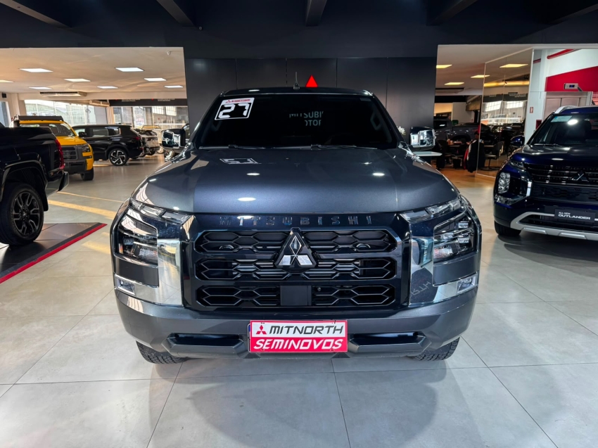 Mitsubishi-TRITON-2.4 BITURBO DIESEL CD HPE 4X4 AUTOMÁTICO