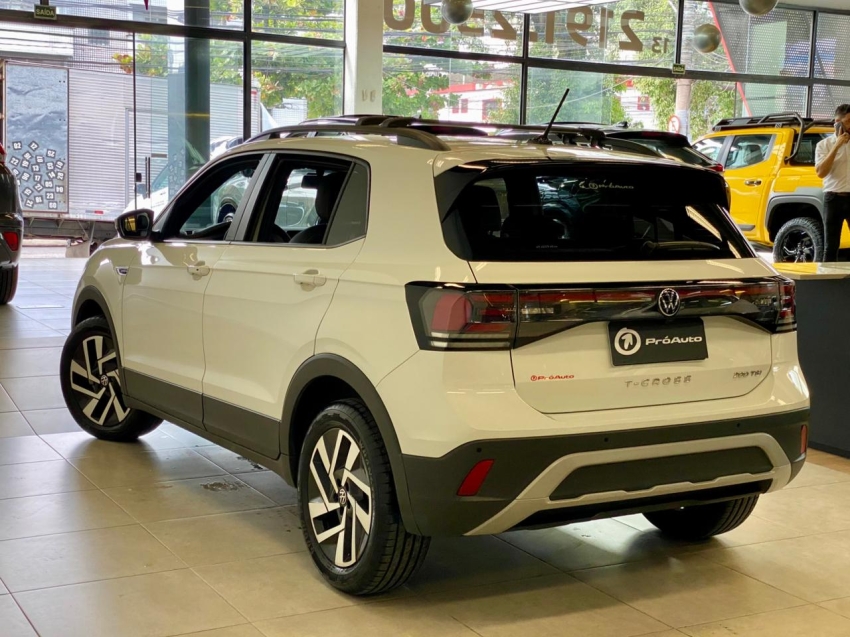 Volkswagen-T-CROSS-1.0 200 TSI TOTAL FLEX COMFORTLINE AUTOMÁTICO