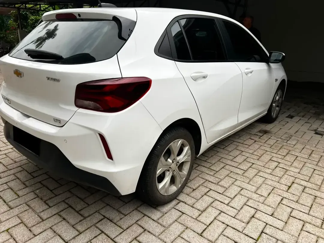 GM - Chevrolet-ONIX-ONIX HATCH LTZ 1.0 12V TB Flex 5p Aut.