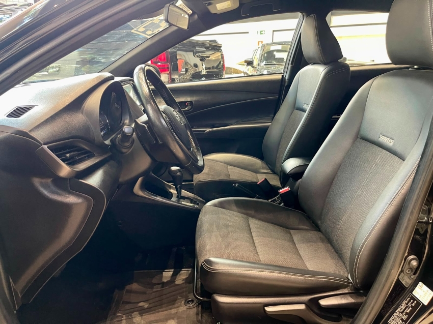 Toyota-YARIS-1.5 16V FLEX XS CONNECT MULTIDRIVE