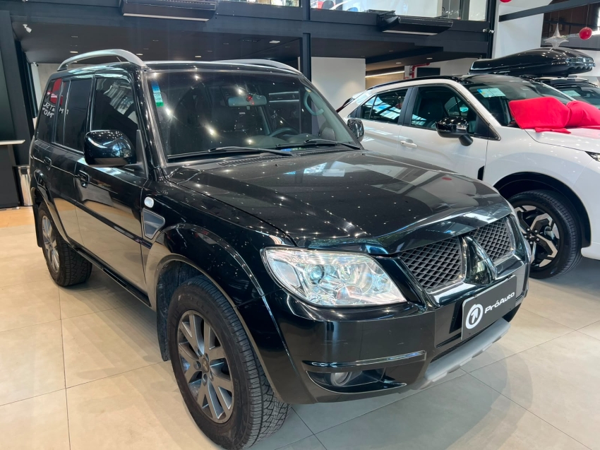 Mitsubishi-PAJERO TR4-2.0 4X2 16V 140CV FLEX 4P AUTOMÁTICO