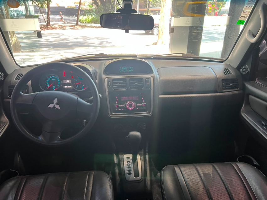 Mitsubishi-PAJERO TR4-2.0 4X2 16V 140CV FLEX 4P AUTOMÁTICO